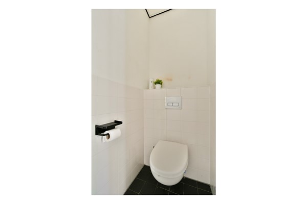 Photo - Under offer: Paul Scholtenstraat 96, 1063 NH Amsterdam